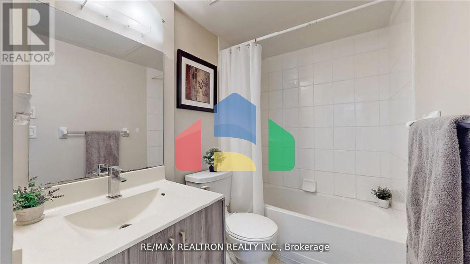 Residential - Condo/Apartment - Toronto, Canada - Canada