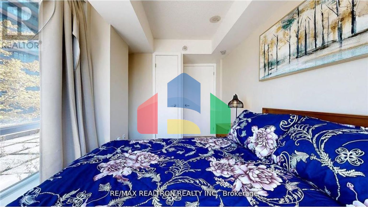 Residential - Condo/Apartment - Toronto, Canada - Canada