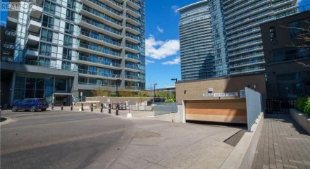 Residential - Condo/Apartment - Toronto, Canada - Canada