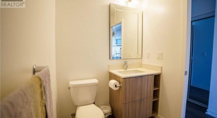 Residential - Condo/Apartment - Toronto, Canada - Canada