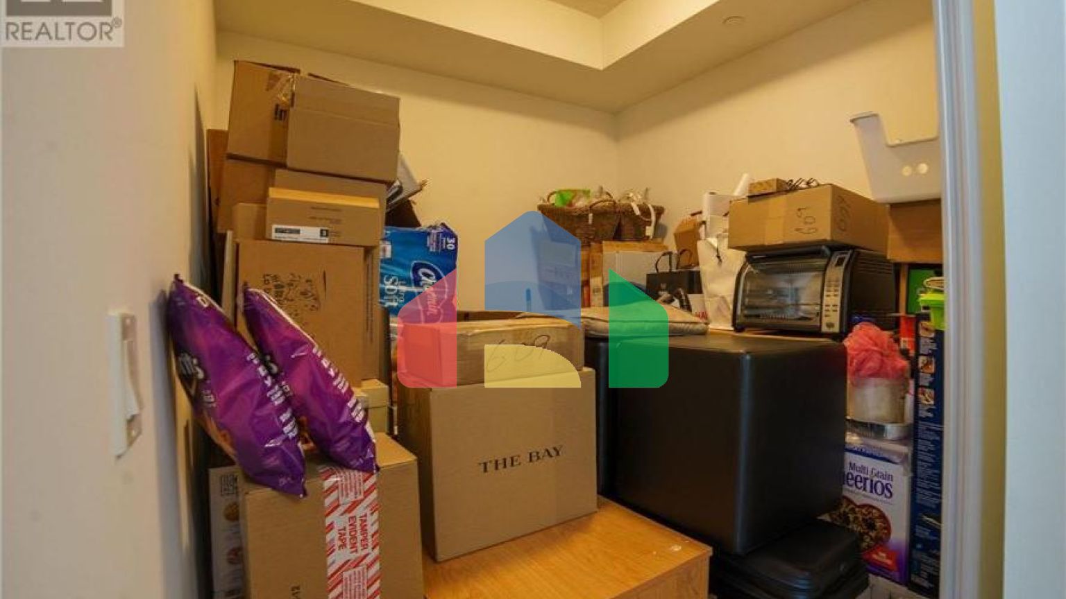 Residential - Condo/Apartment - Toronto, Canada - Canada