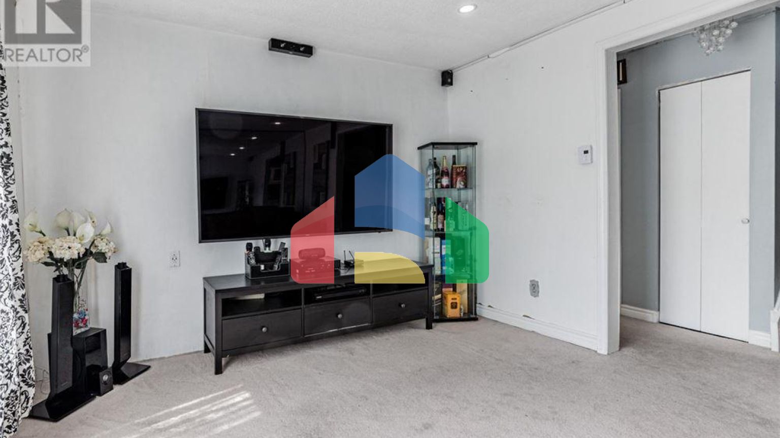 Residential - Condo/Apartment - Toronto, Canada - Canada