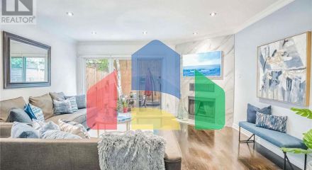 Residential - Single Family Home - Toronto, Canada - Canada
