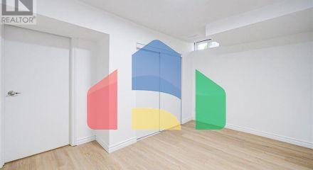 Residential - Single Family Home - Toronto, Canada - Canada