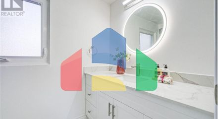 Residential - Single Family Home - Toronto, Canada - Canada