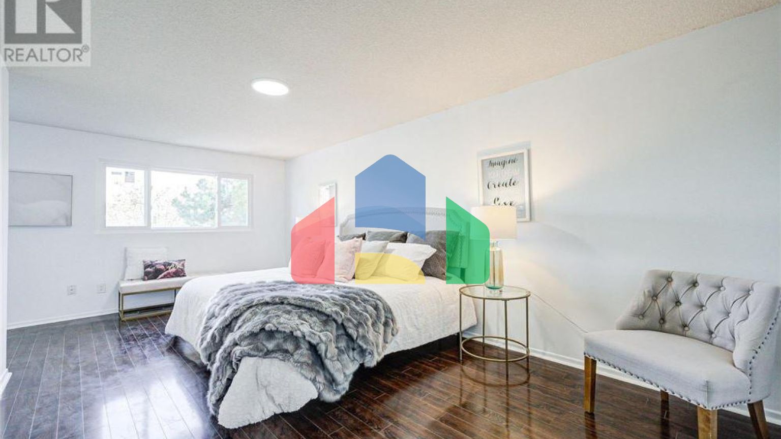 Residential - Single Family Home - Toronto, Canada - Canada