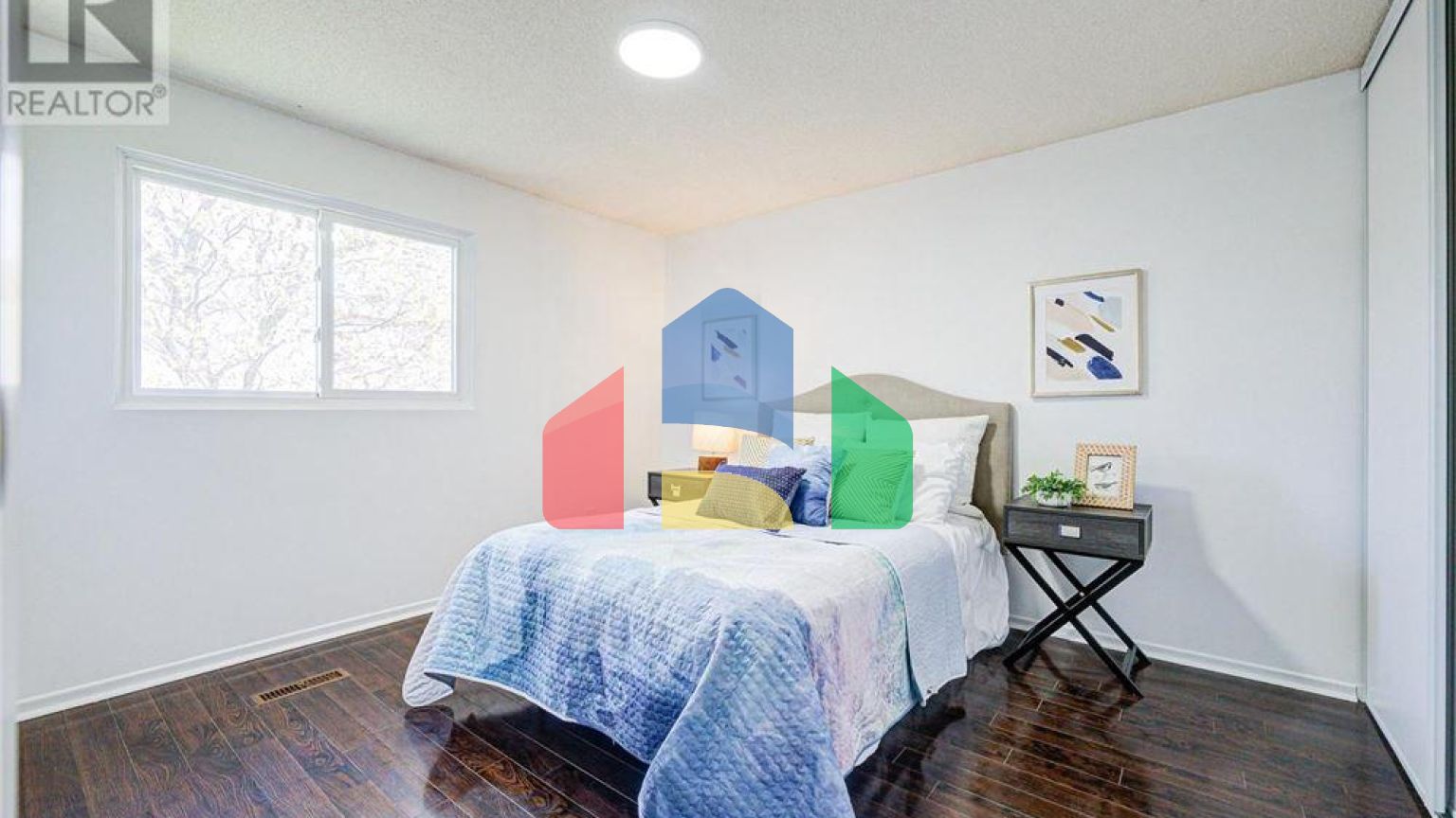 Residential - Single Family Home - Toronto, Canada - Canada