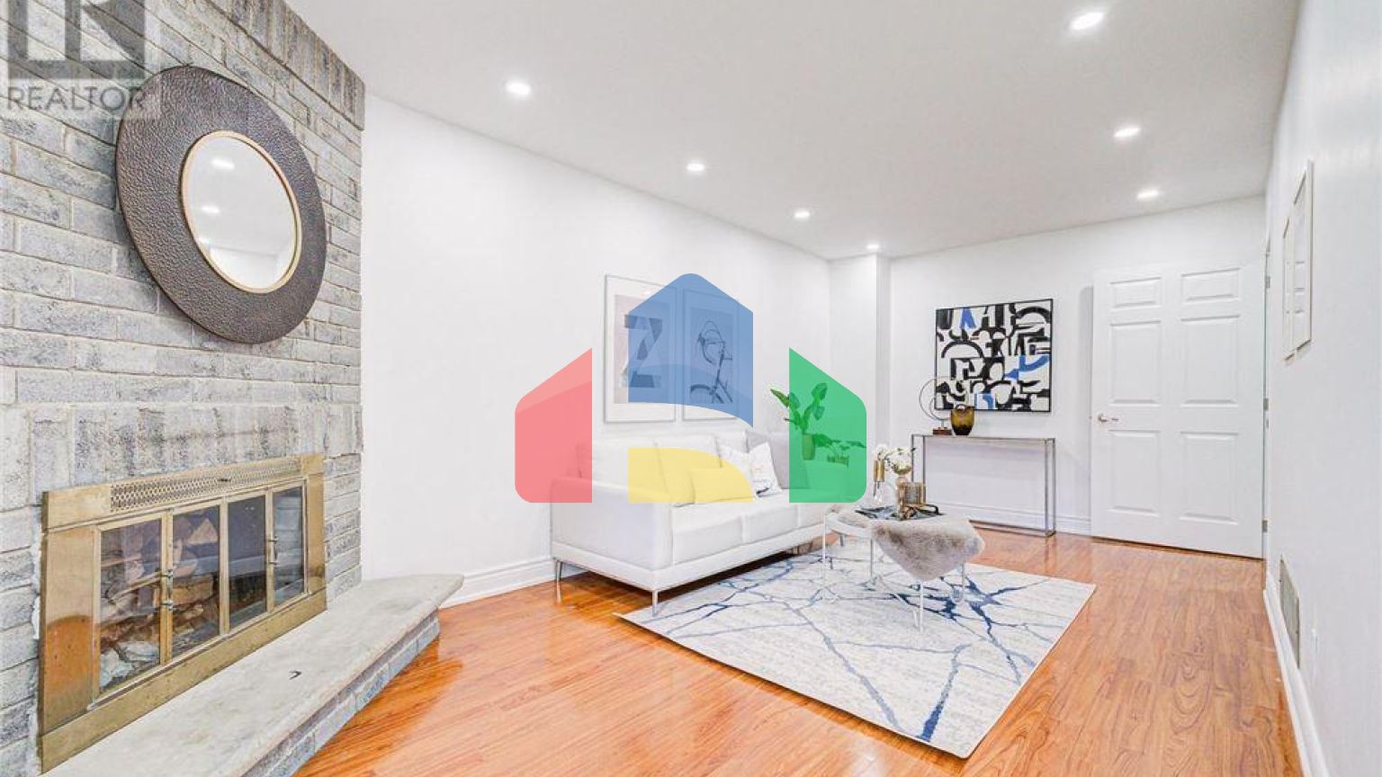 Residential - Single Family Home - Toronto, Canada - Canada