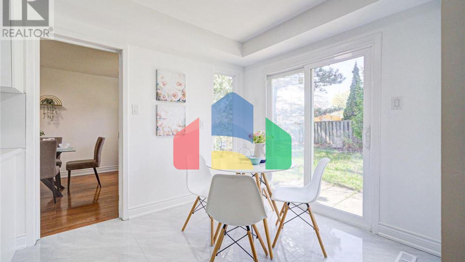 Residential - Single Family Home - Toronto, Canada - Canada