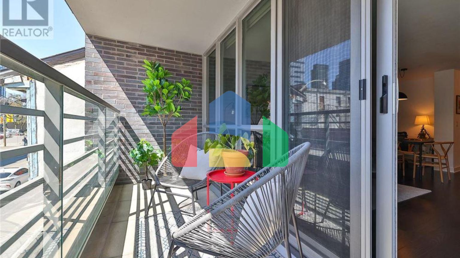 Residential - Condo/Apartment - Toronto, Canada - Canada