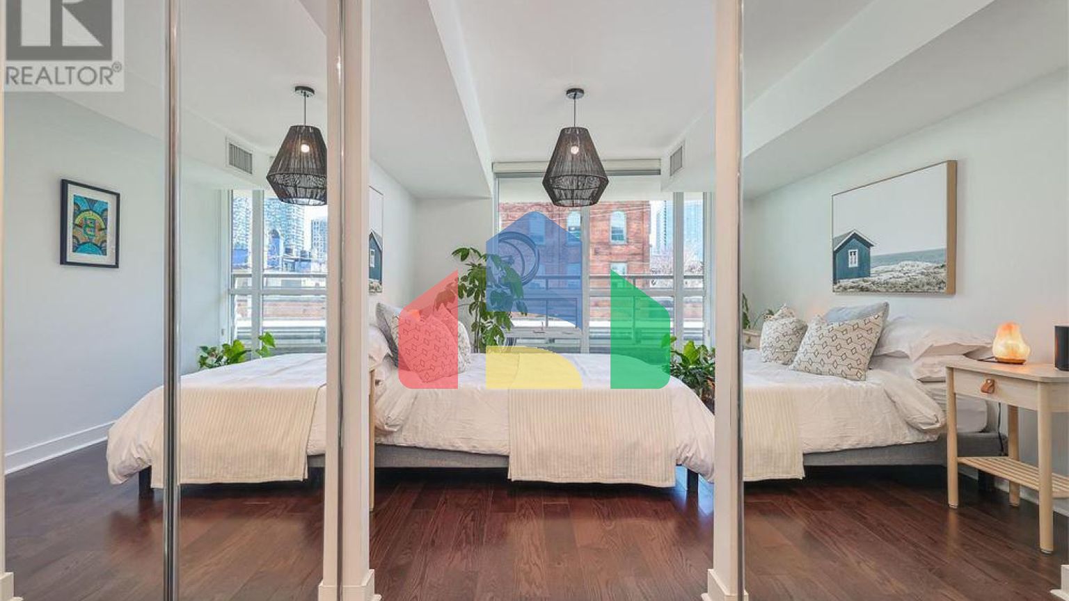 Residential - Condo/Apartment - Toronto, Canada - Canada