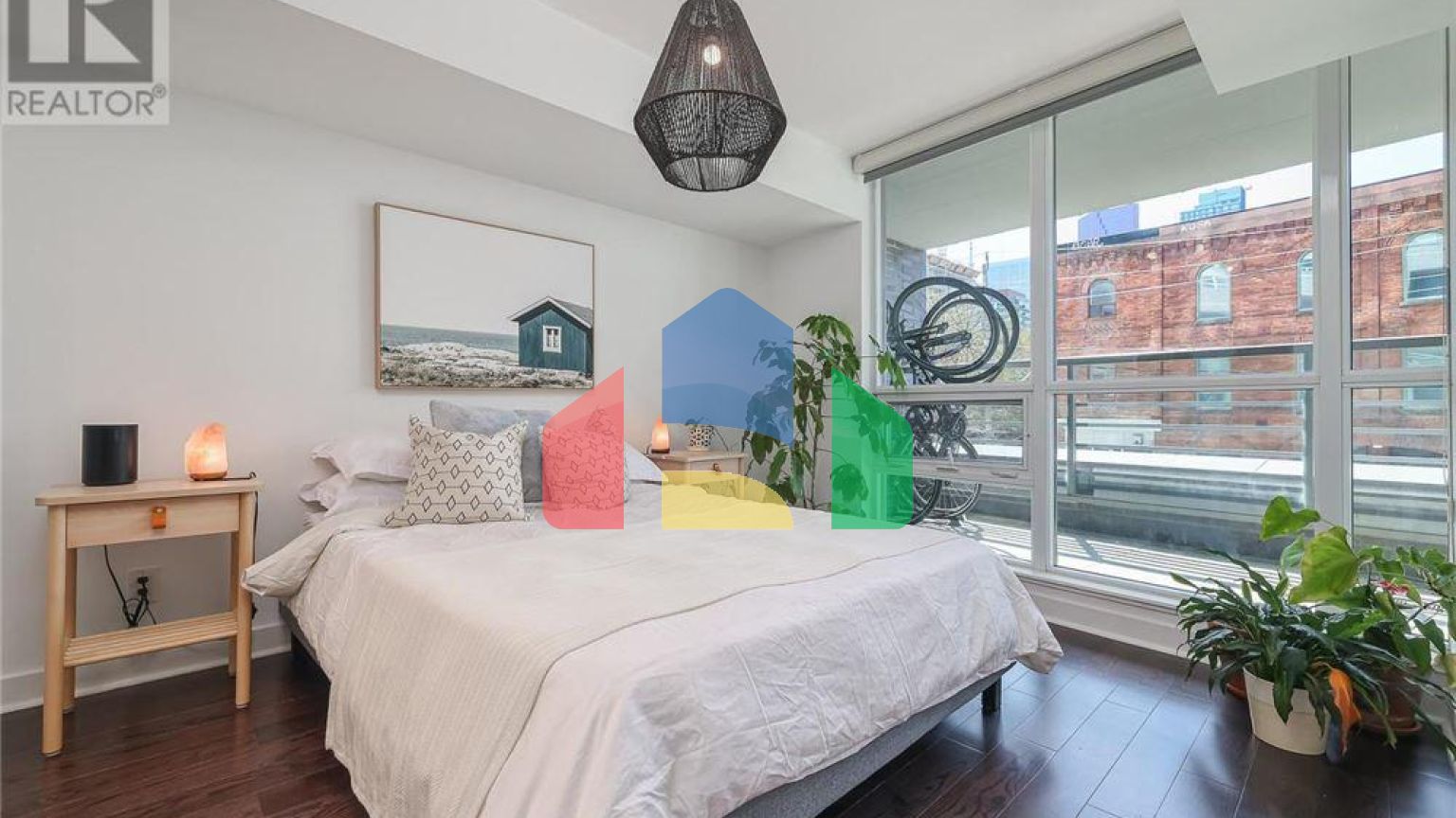 Residential - Condo/Apartment - Toronto, Canada - Canada