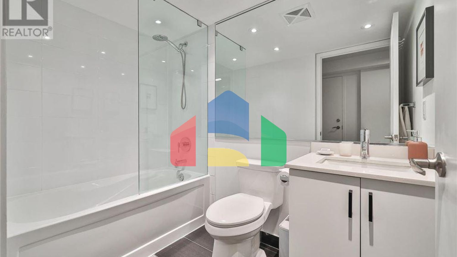 Residential - Condo/Apartment - Toronto, Canada - Canada