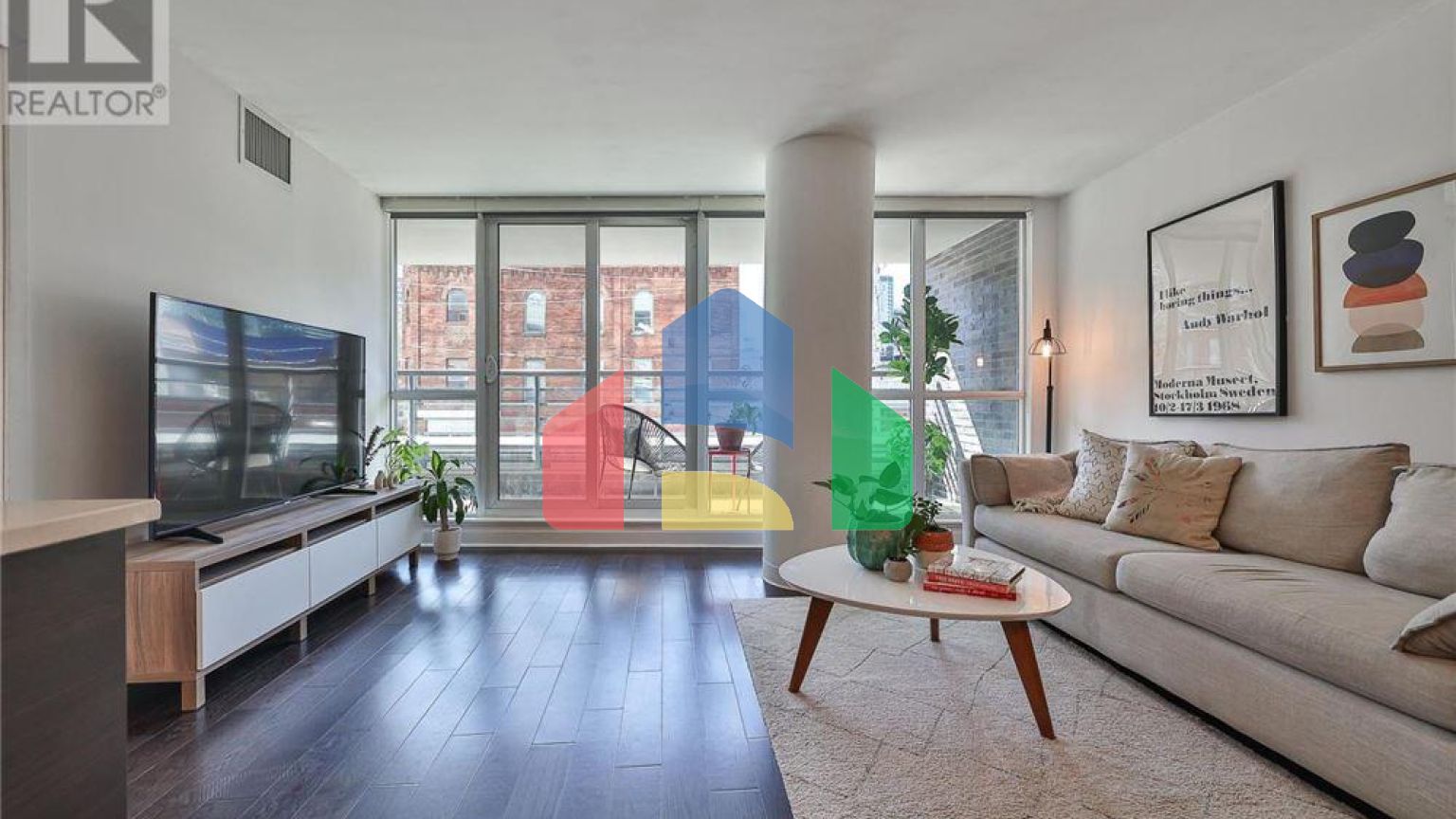 Residential - Condo/Apartment - Toronto, Canada - Canada