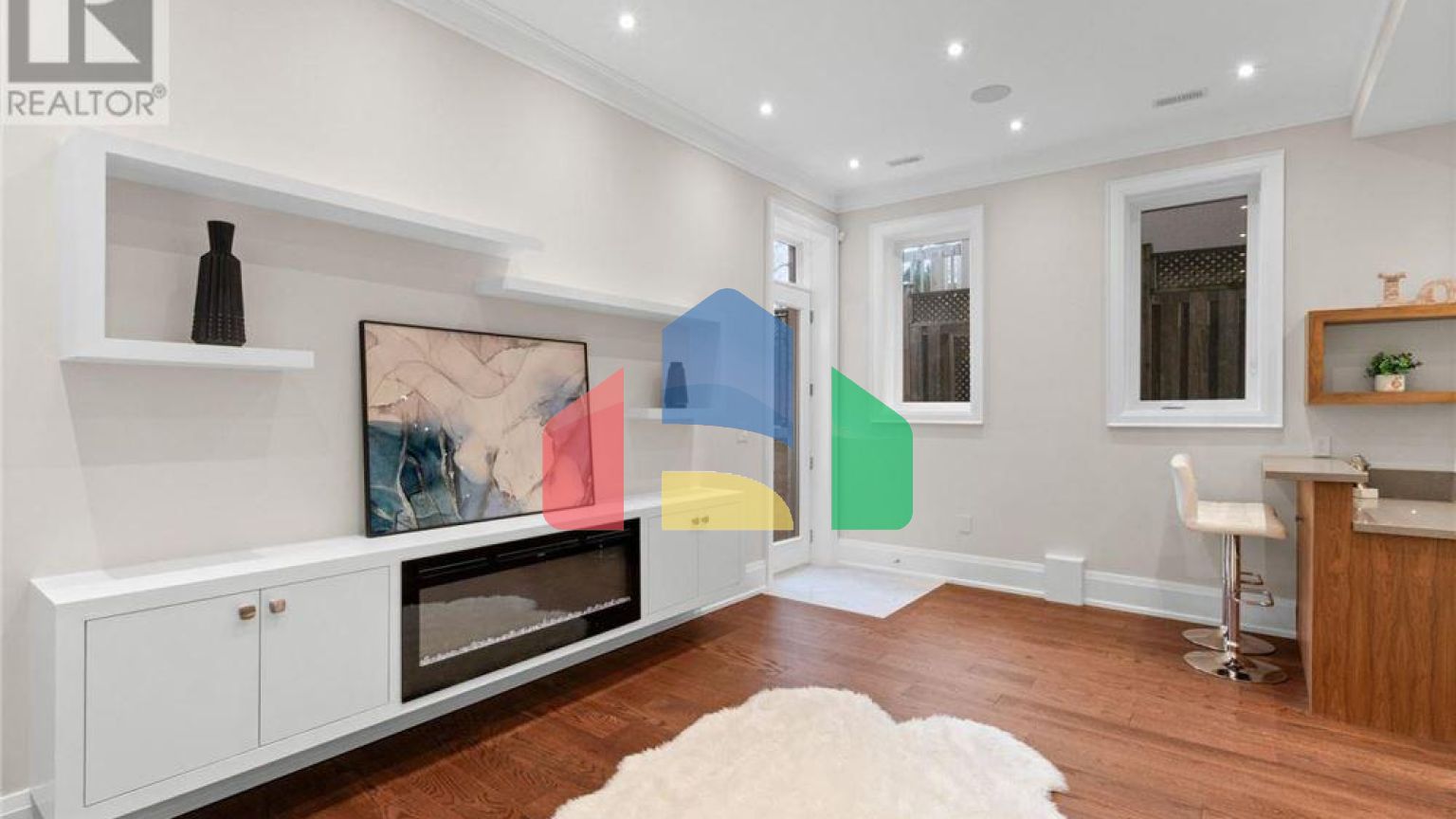 Residential - Single Family Home - Toronto, Canada - Canada