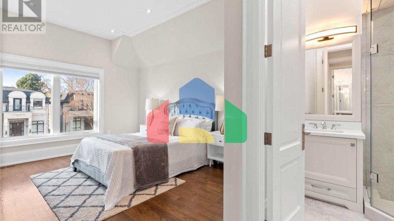 Residential - Single Family Home - Toronto, Canada - Canada