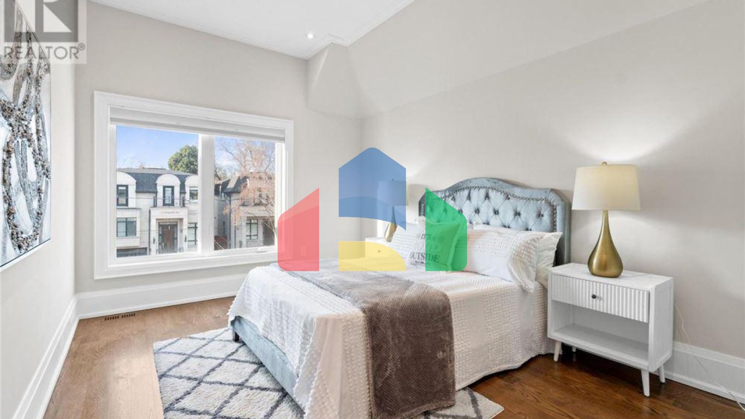 Residential - Single Family Home - Toronto, Canada - Canada