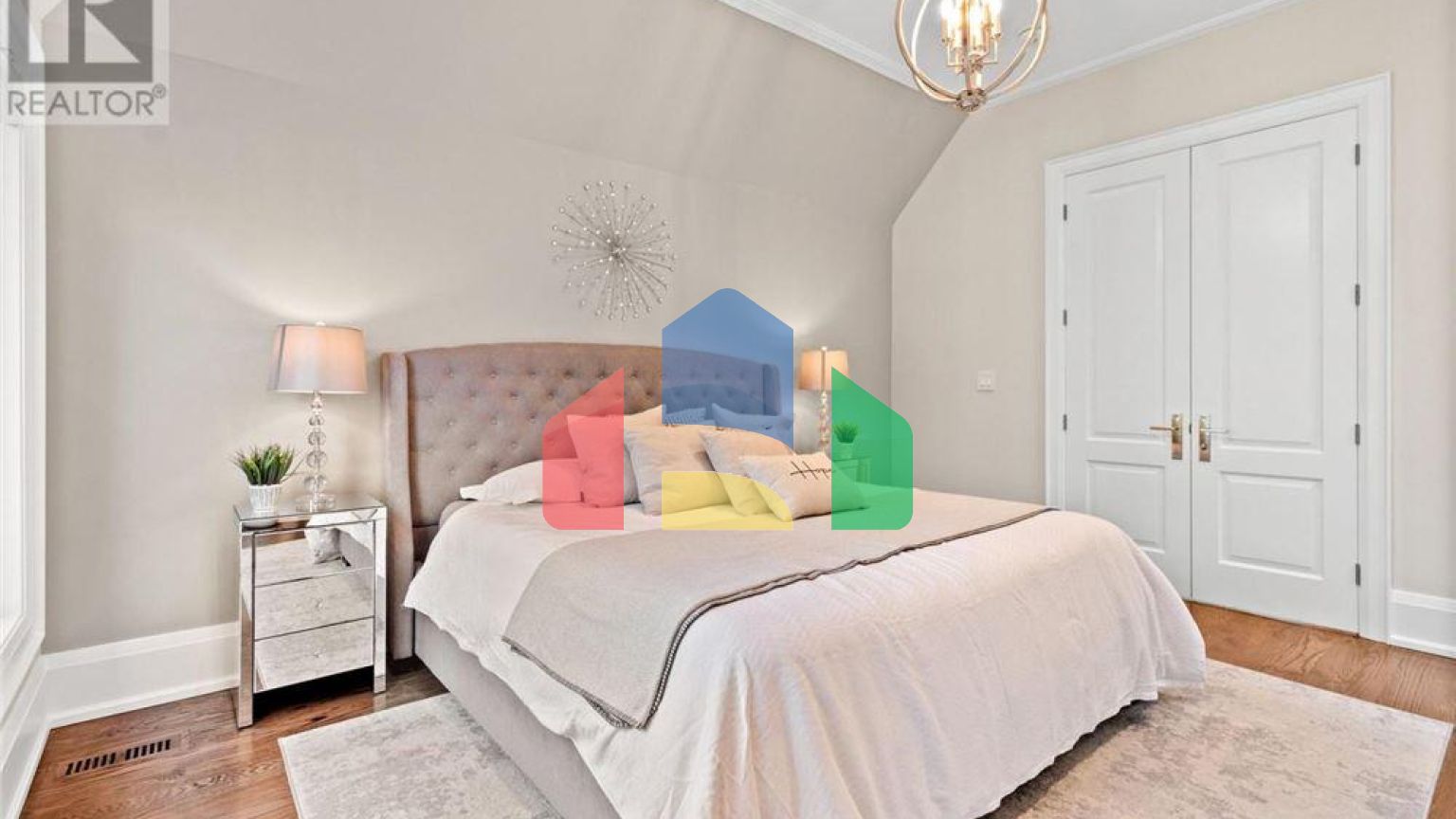 Residential - Single Family Home - Toronto, Canada - Canada