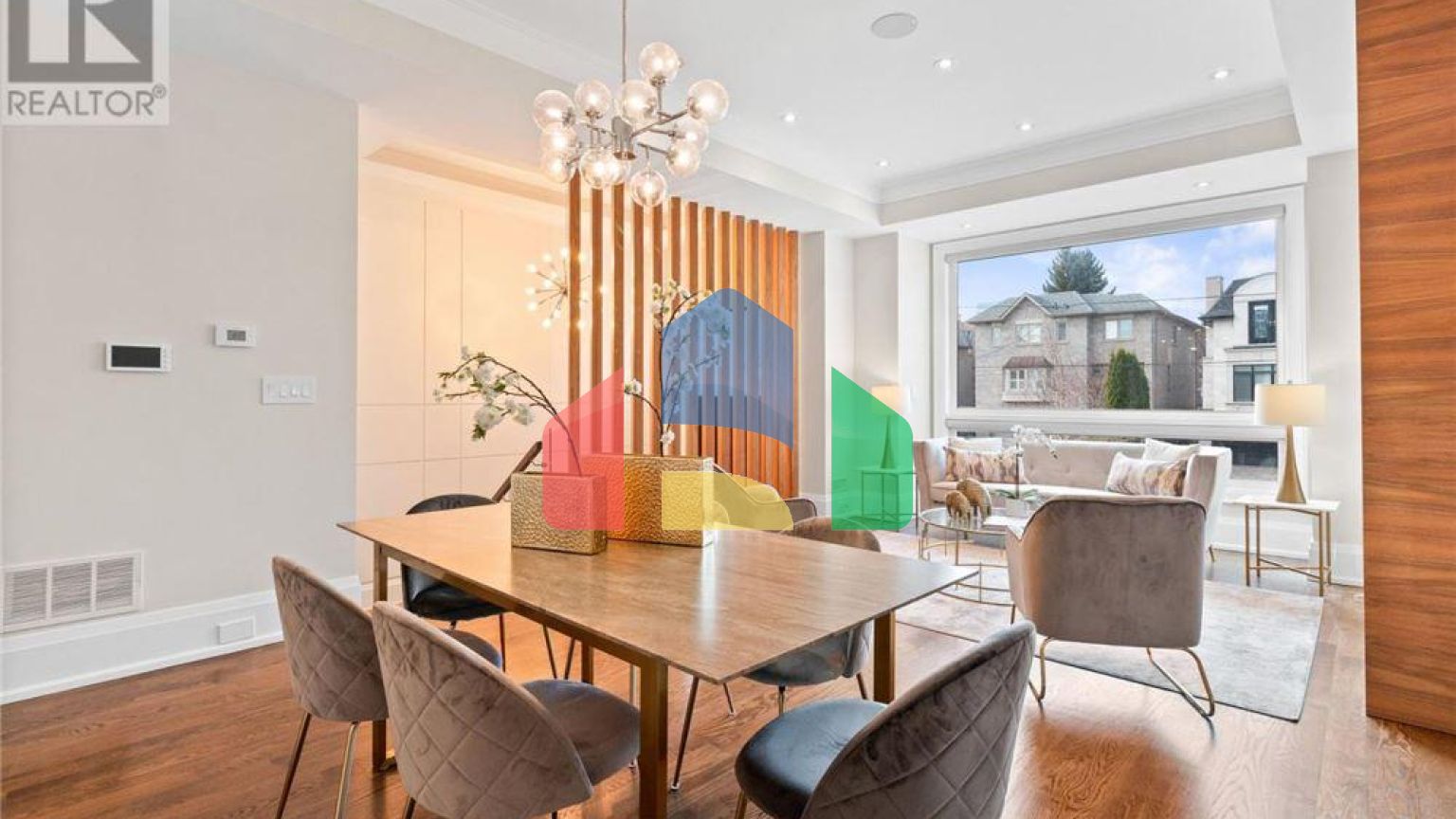 Residential - Single Family Home - Toronto, Canada - Canada