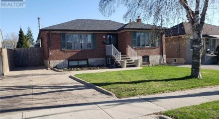 Residential - Single Family Home - Toronto, Canada - Canada