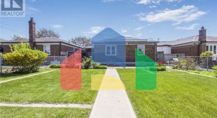 Residential - Single Family Home - Toronto, Canada - Canada