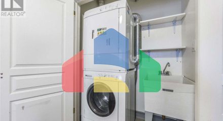 Residential - Single Family Home - Toronto, Canada - Canada