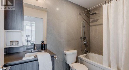 Residential - Condo/Apartment - Toronto, Canada - Canada