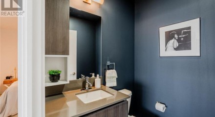 Residential - Condo/Apartment - Toronto, Canada - Canada