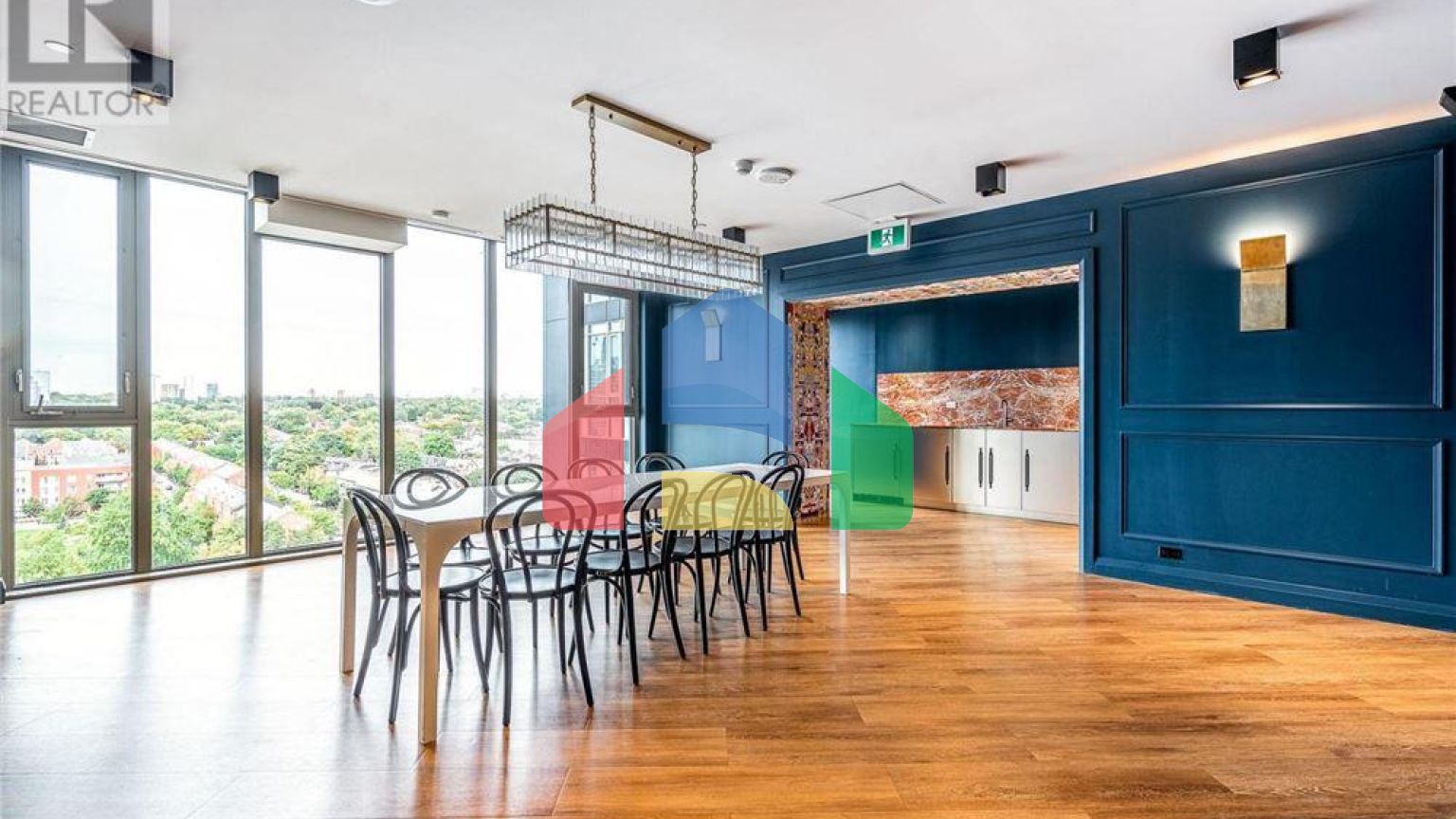 Residential - Condo/Apartment - Toronto, Canada - Canada