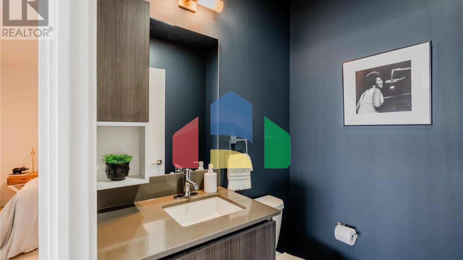 Residential - Condo/Apartment - Toronto, Canada - Canada