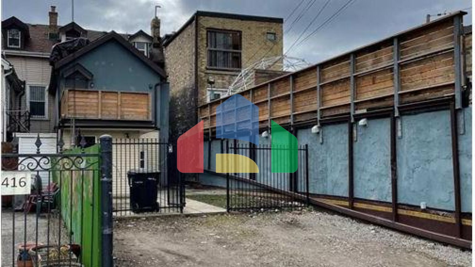 Residential - Single Family Home - Toronto, Canada - Canada