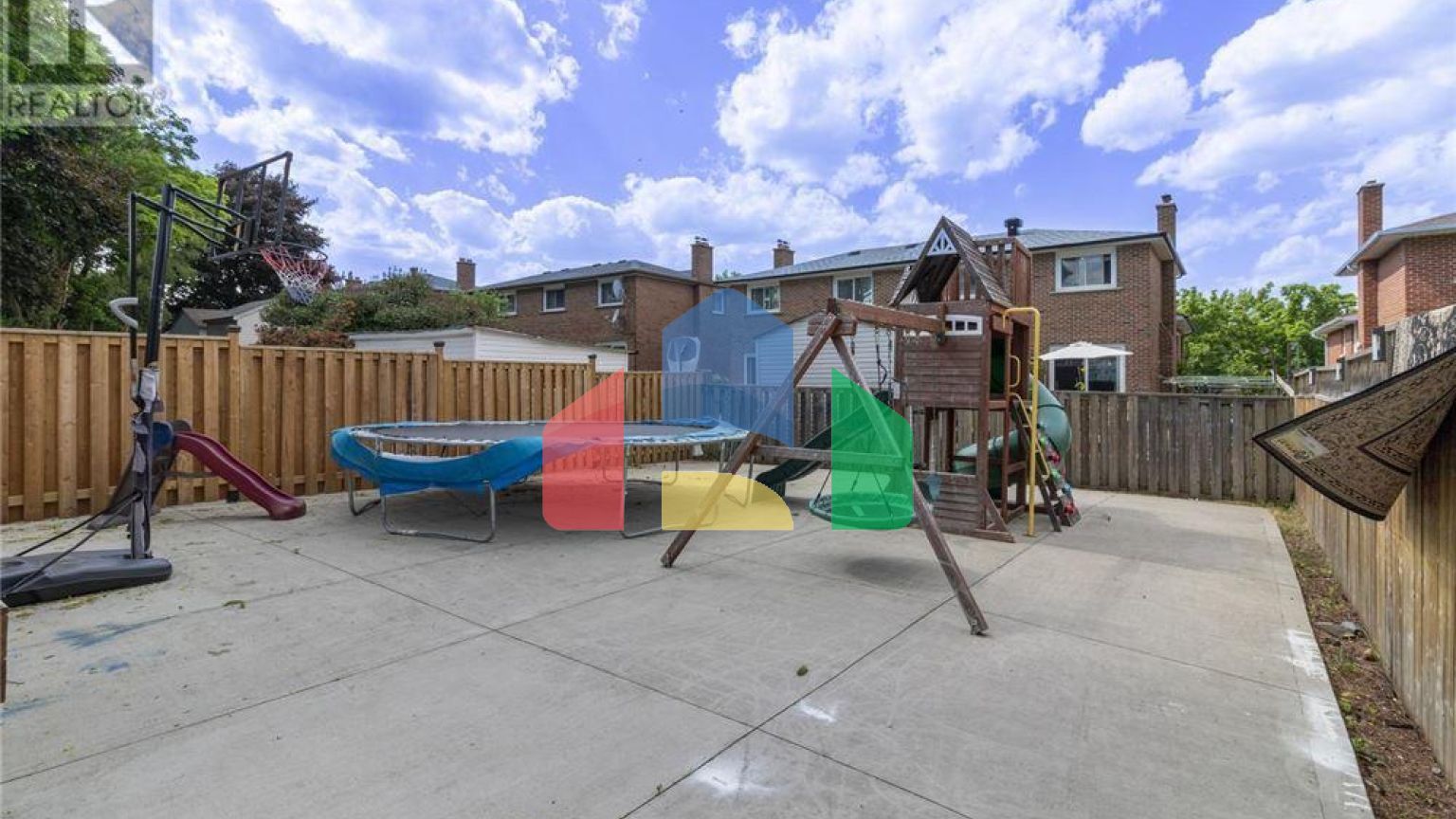 Residential - Single Family Home - Toronto, Canada - Canada