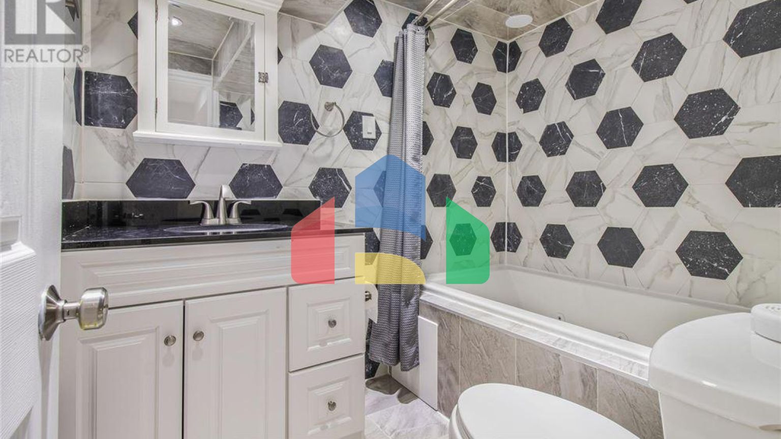 Residential - Single Family Home - Toronto, Canada - Canada