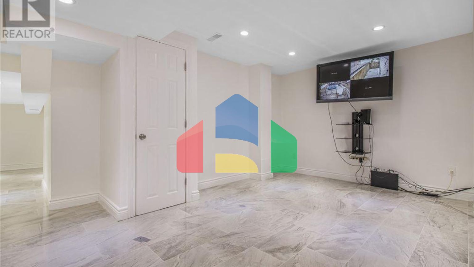 Residential - Single Family Home - Toronto, Canada - Canada