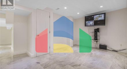 Residential - Single Family Home - Toronto, Canada - Canada Residential - Single Family Home - Toronto, Canada - Canada