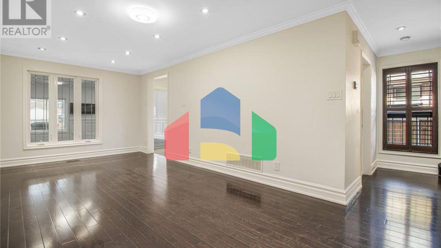 Residential - Single Family Home - Toronto, Canada - Canada