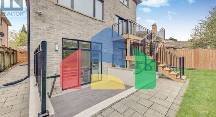 Residential - Single Family Home - Toronto, Canada - Canada