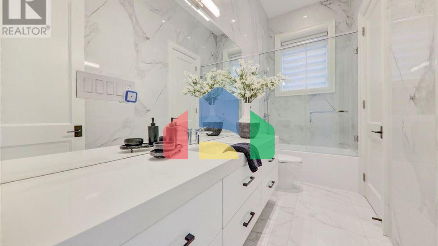 Residential - Single Family Home - Toronto, Canada - Canada