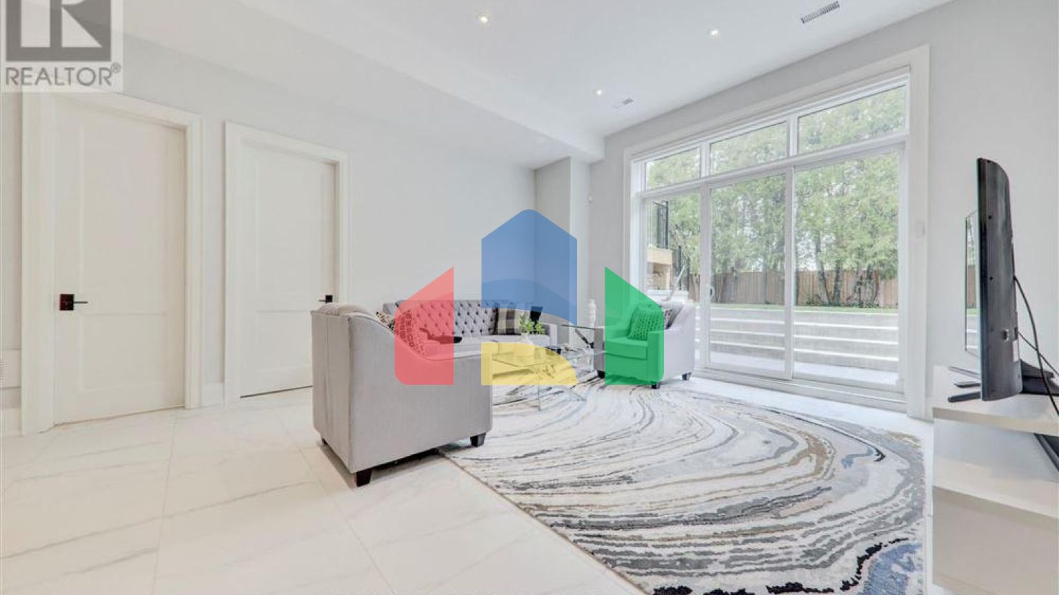 Residential - Single Family Home - Toronto, Canada - Canada