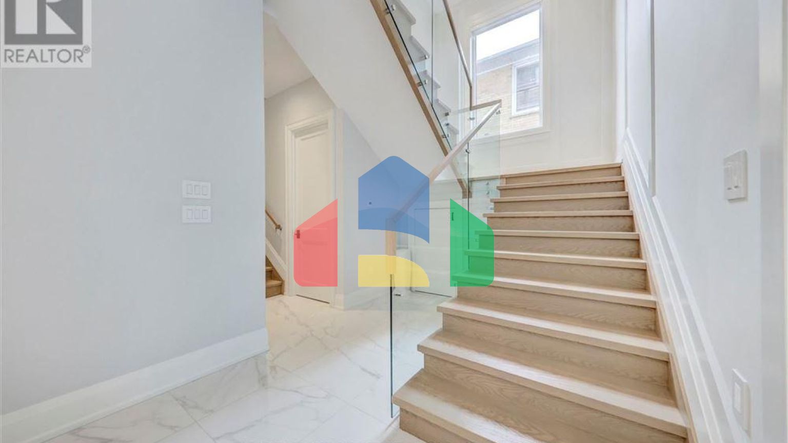 Residential - Single Family Home - Toronto, Canada - Canada