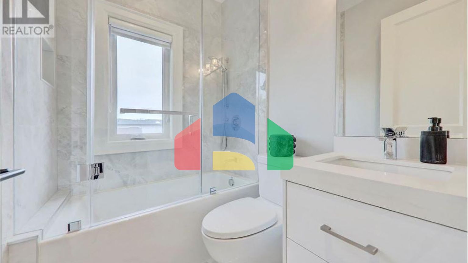 Residential - Single Family Home - Toronto, Canada - Canada