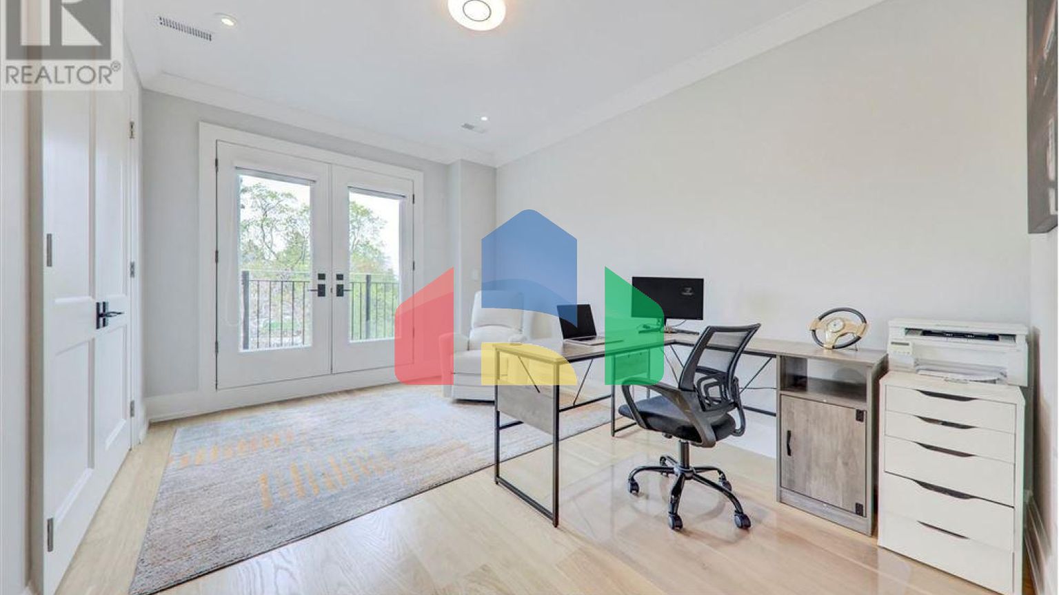 Residential - Single Family Home - Toronto, Canada - Canada