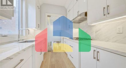 Residential - Single Family Home - Toronto, Canada - Canada