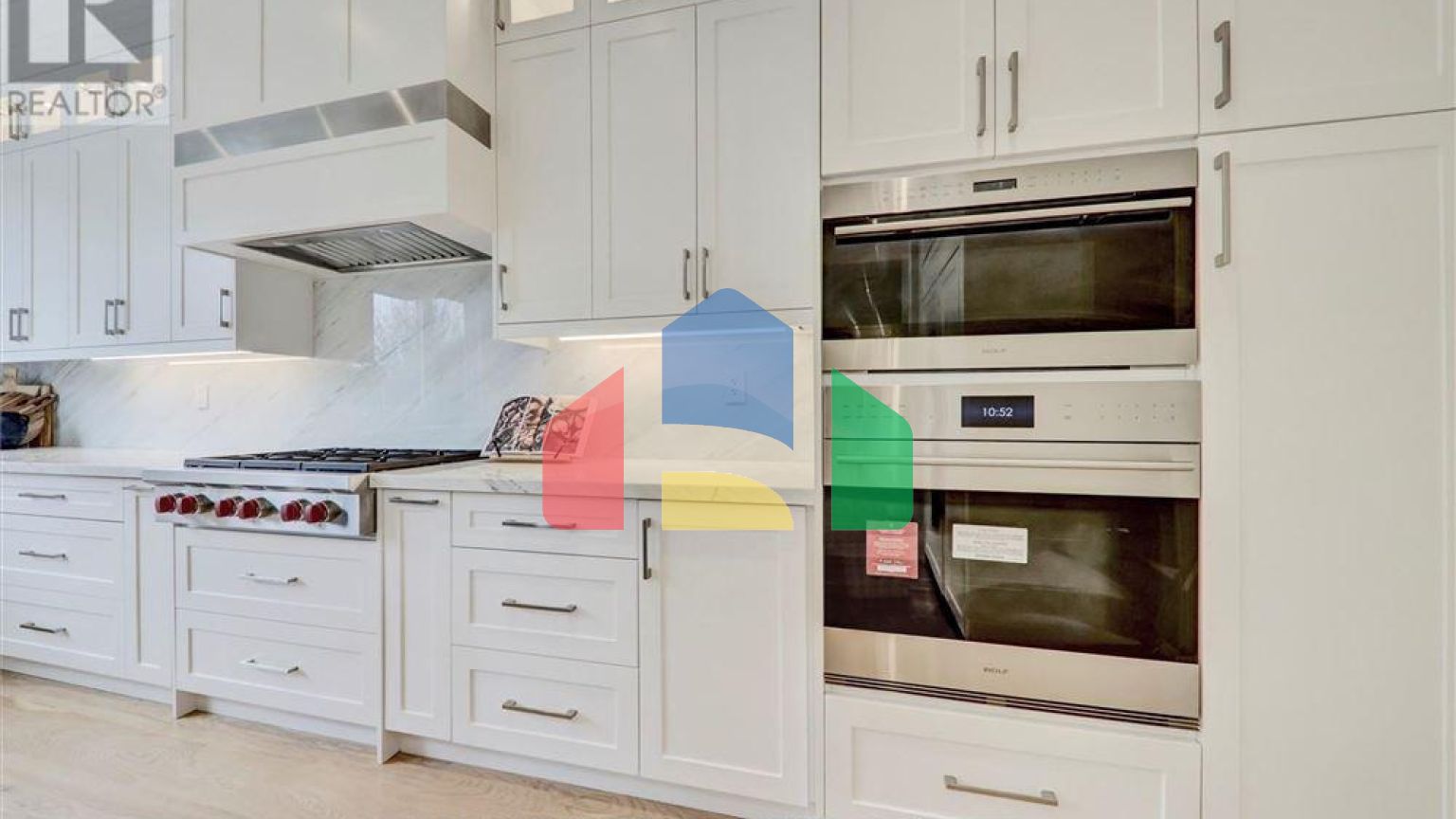 Residential - Single Family Home - Toronto, Canada - Canada