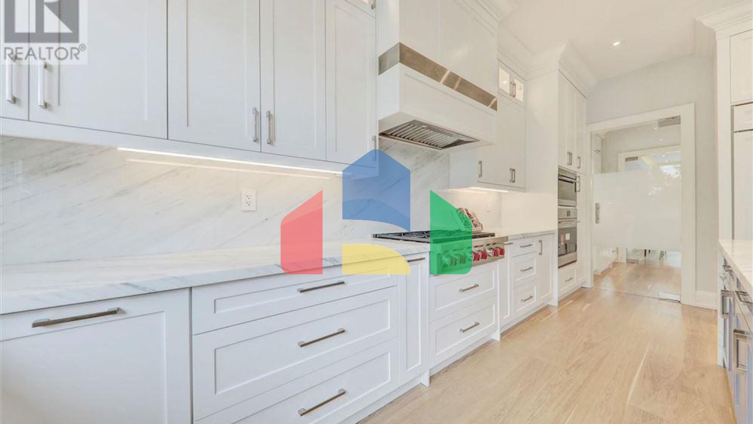 Residential - Single Family Home - Toronto, Canada - Canada