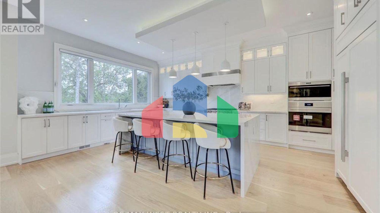 Residential - Single Family Home - Toronto, Canada - Canada