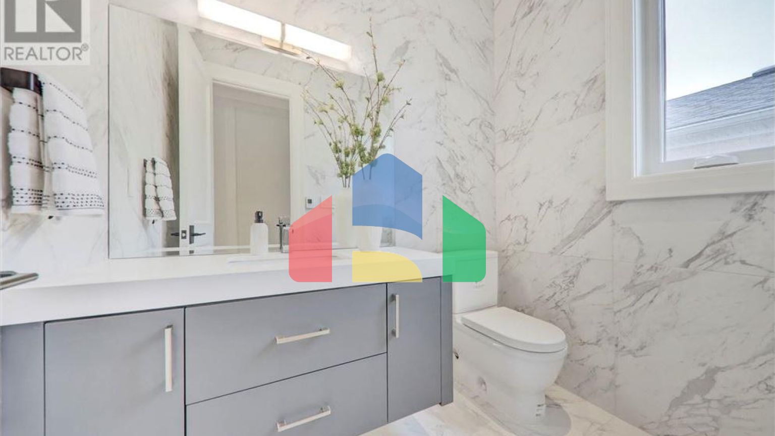 Residential - Single Family Home - Toronto, Canada - Canada