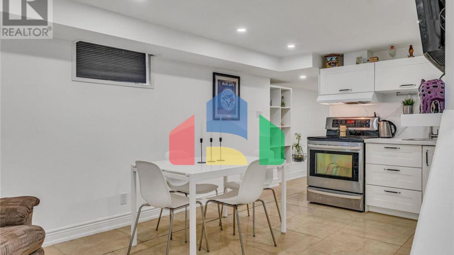 Residential - Single Family Home - Toronto, Canada - Canada