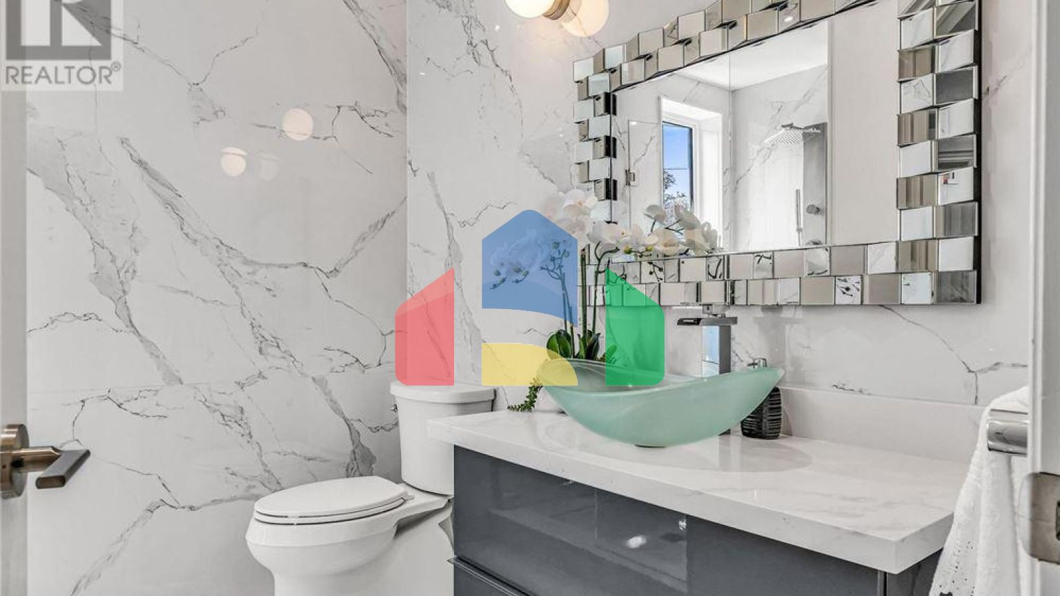 Residential - Single Family Home - Toronto, Canada - Canada