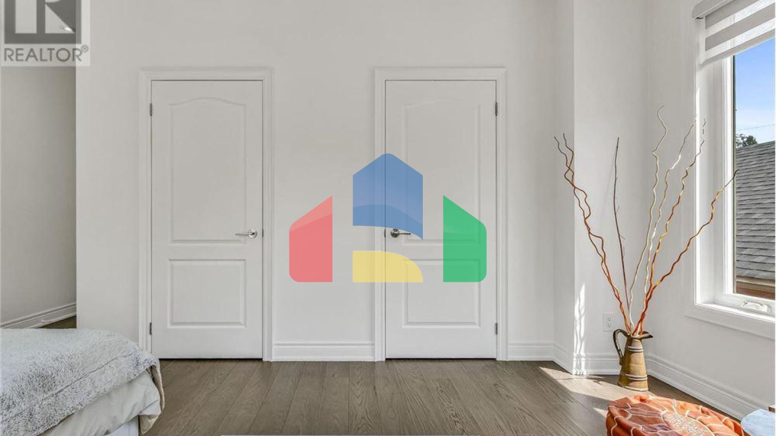 Residential - Single Family Home - Toronto, Canada - Canada